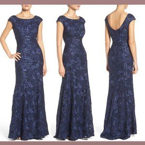 USED Xscape Embroidered Lace Mermaid Gown in Blue [SZ 4 ] #Q97‎